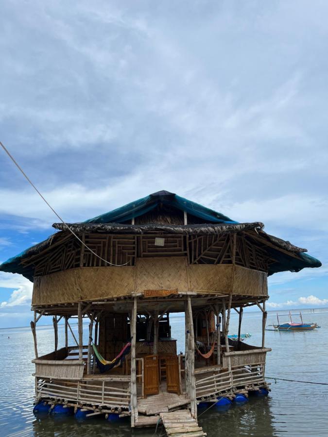 Bamboo Nest Beachfront Puerto Princesa Exterior photo
