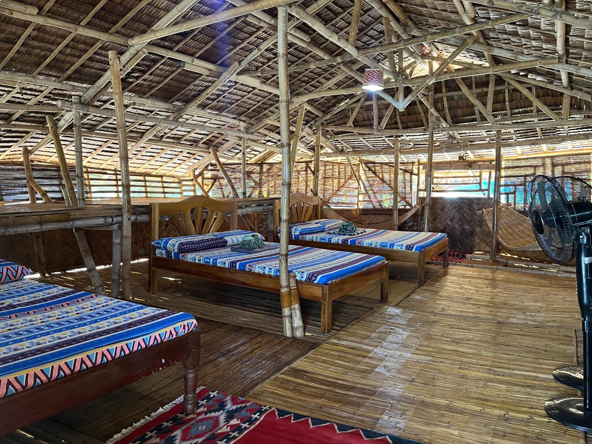 Bamboo Nest Beachfront Puerto Princesa Exterior photo