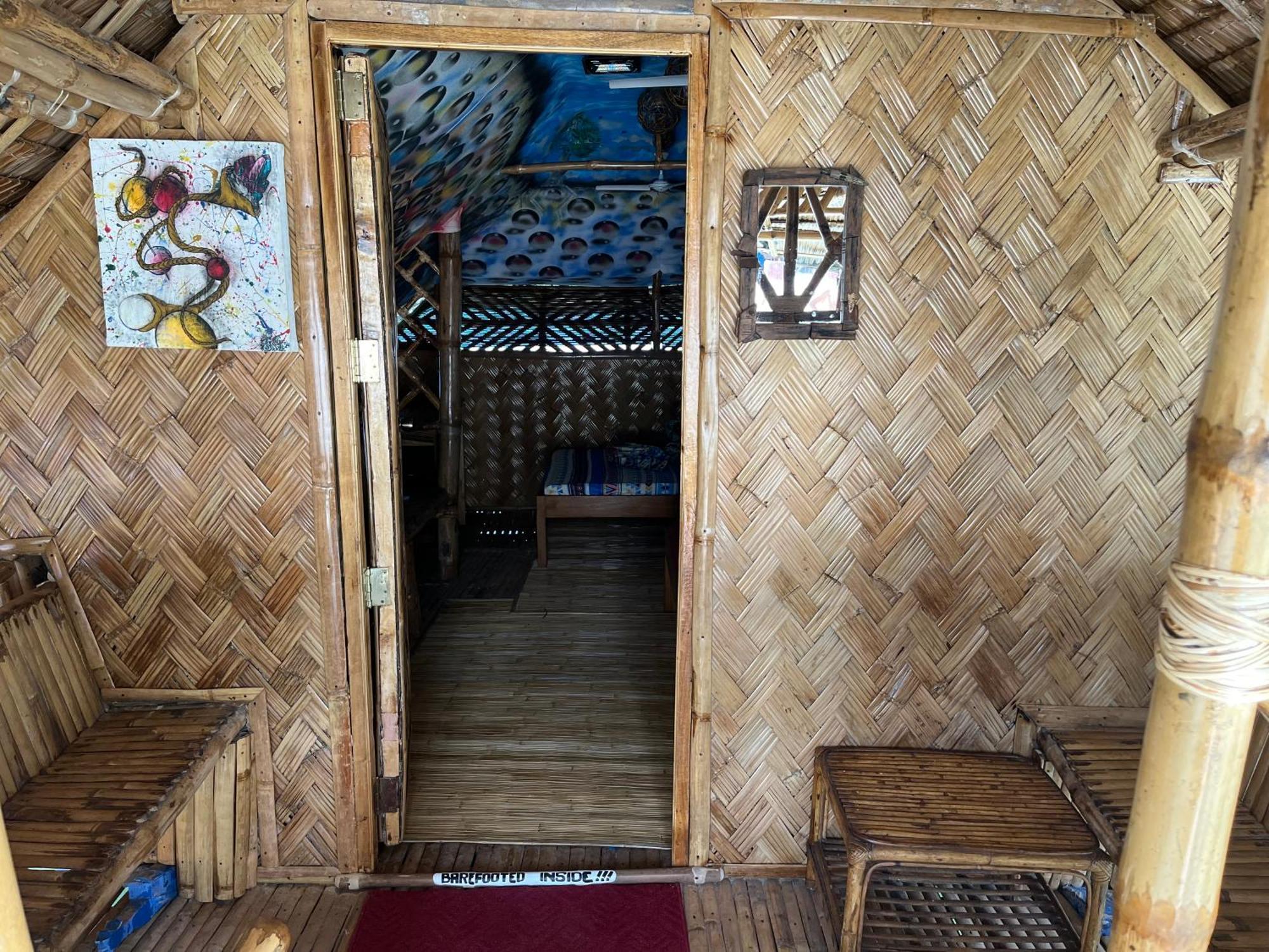 Bamboo Nest Beachfront Puerto Princesa Exterior photo