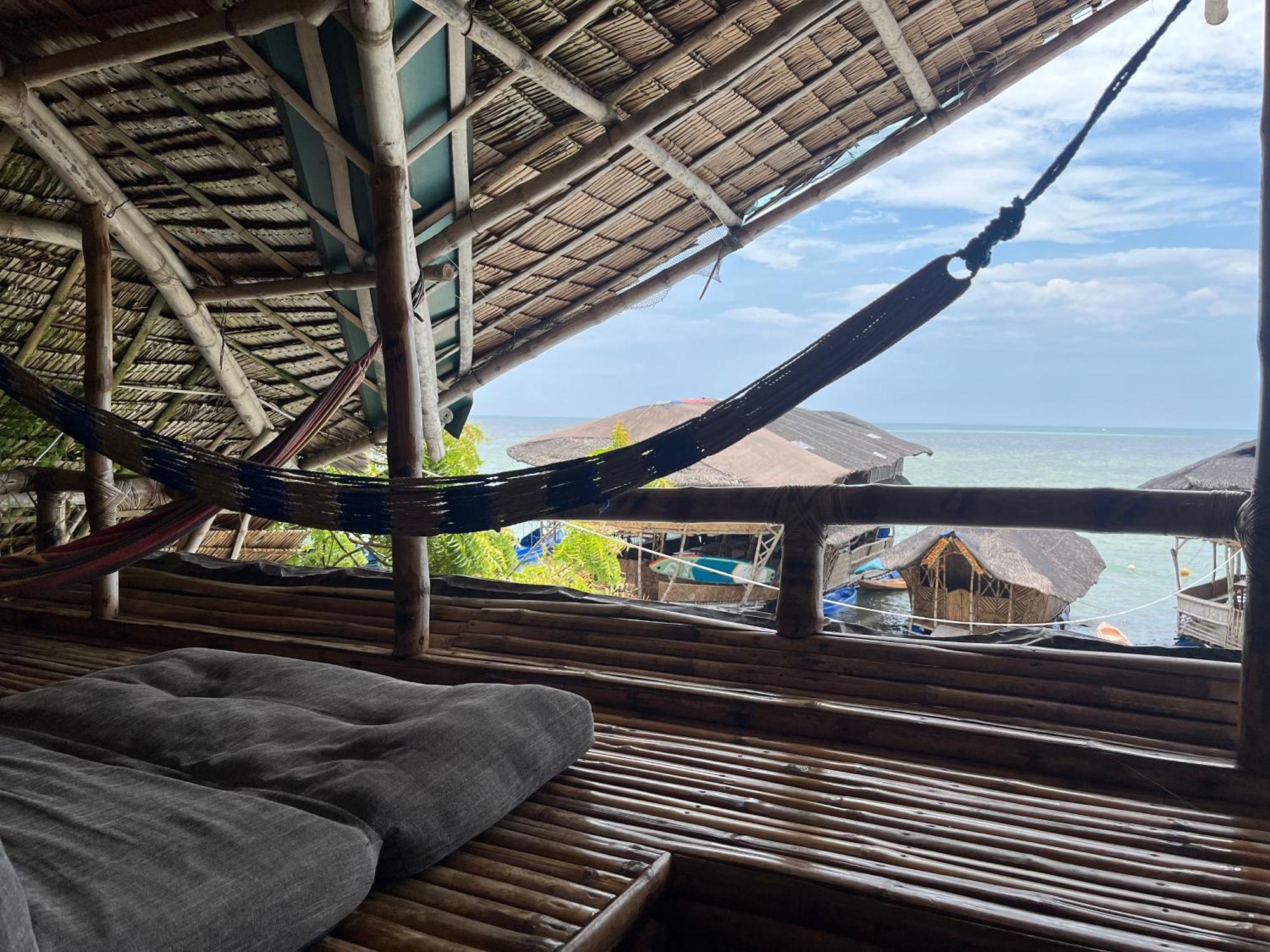 Bamboo Nest Beachfront Puerto Princesa Exterior photo
