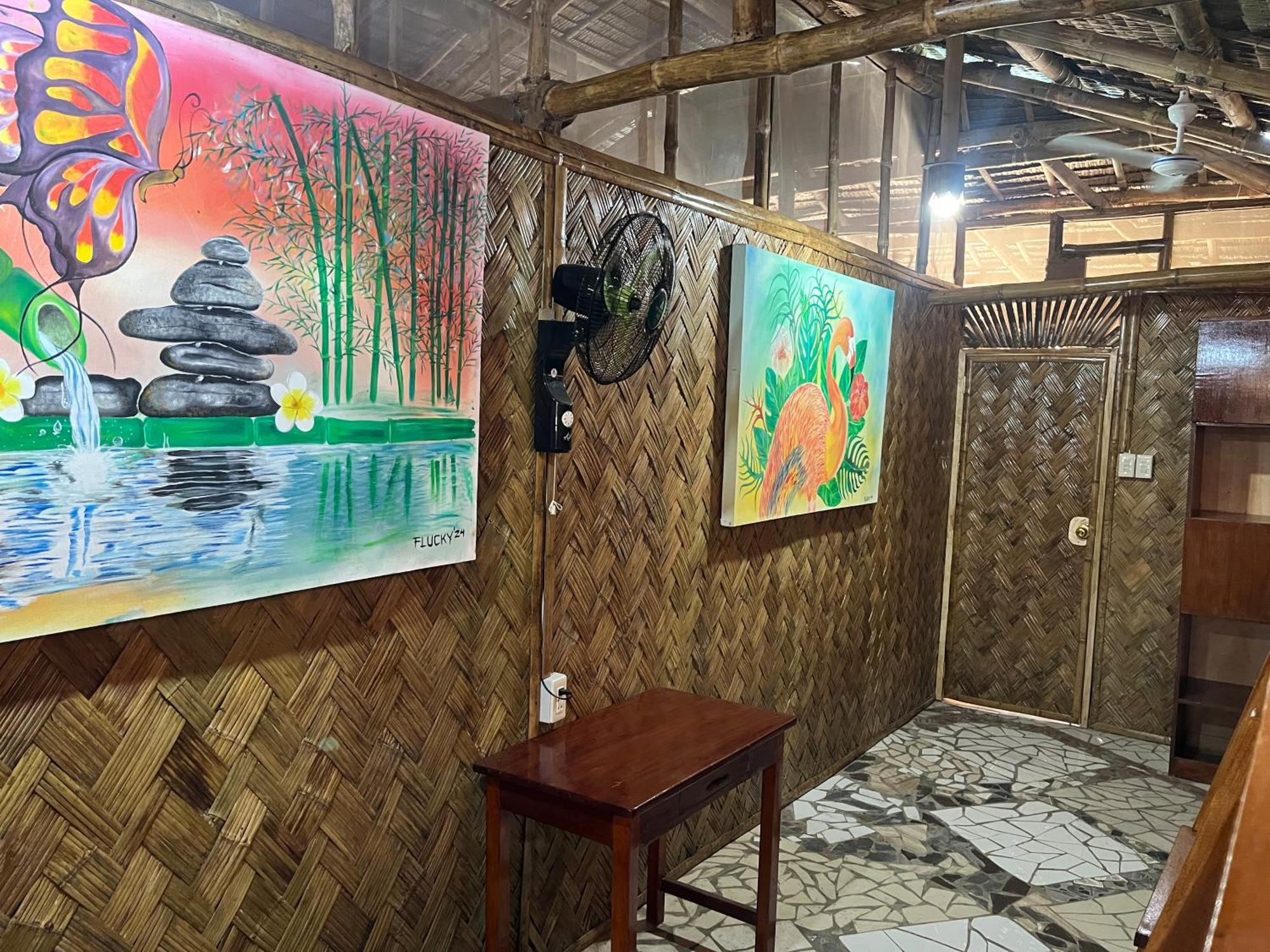 Bamboo Nest Beachfront Puerto Princesa Exterior photo