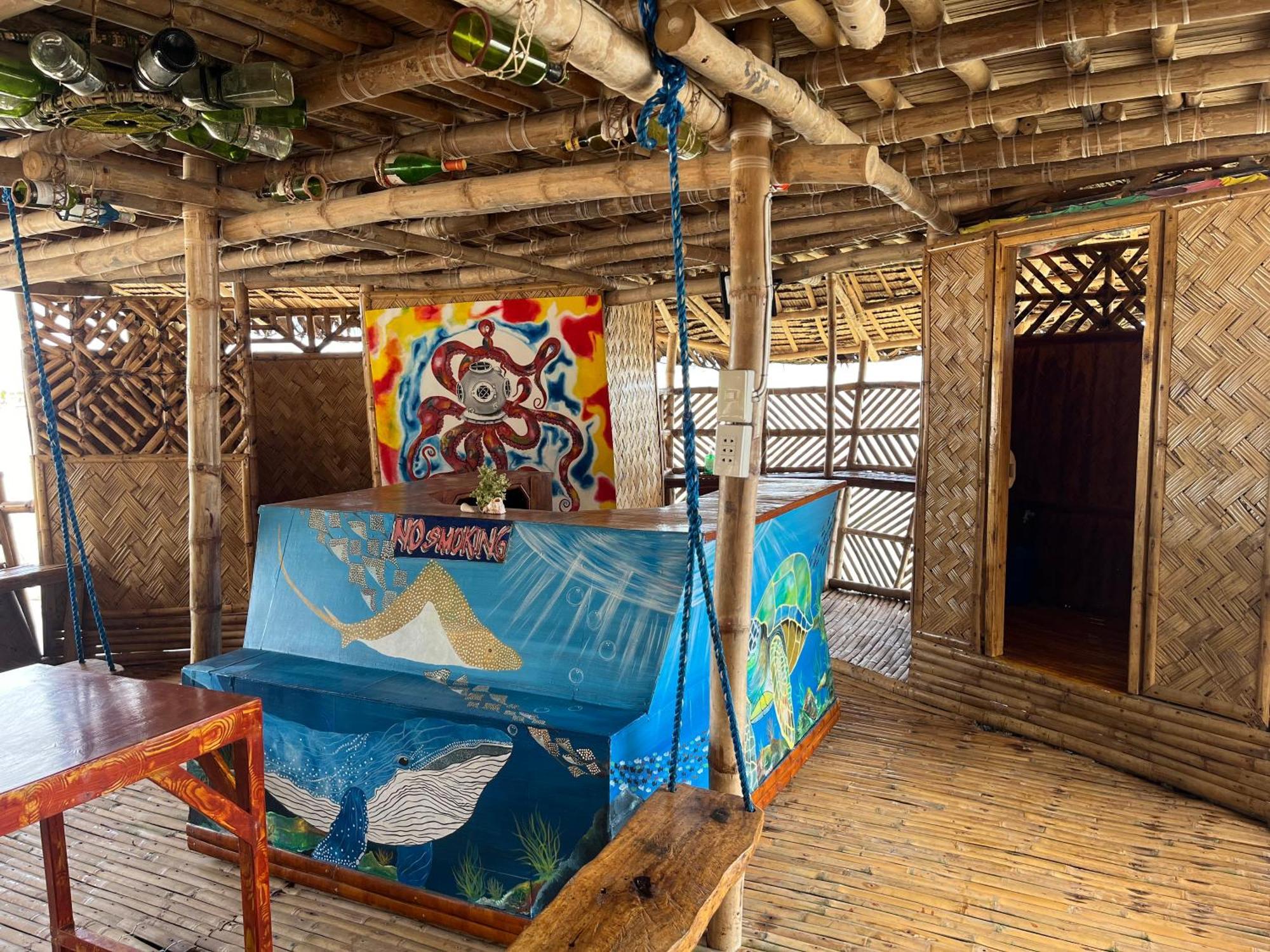 Bamboo Nest Beachfront Puerto Princesa Exterior photo