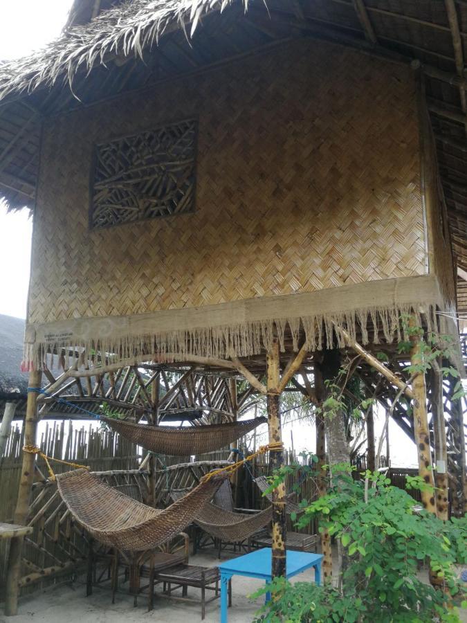 Bamboo Nest Beachfront Puerto Princesa Exterior photo
